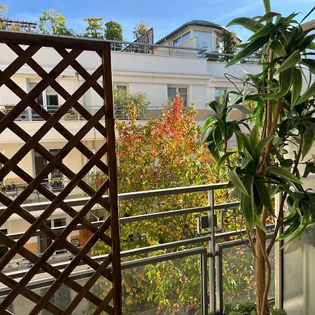 Un Ptit Soleil A Apartment *