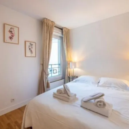 Apartment Un Ptit Soleil A Paris